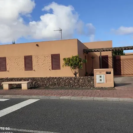 Casa Pitaya, Acogedora, Con Piscina, Fibra Optica 別荘 ラ・オリーバ